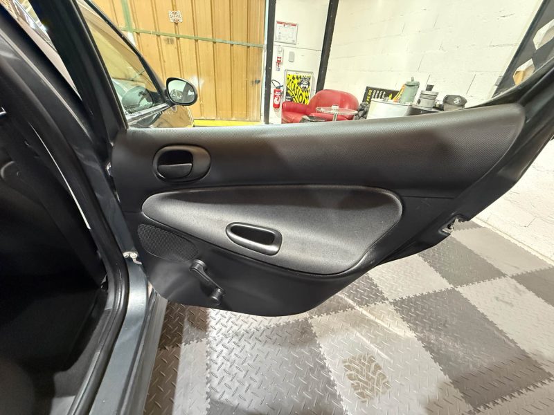 PEUGEOT 206+ 1.4I 75CH ACTIVE 