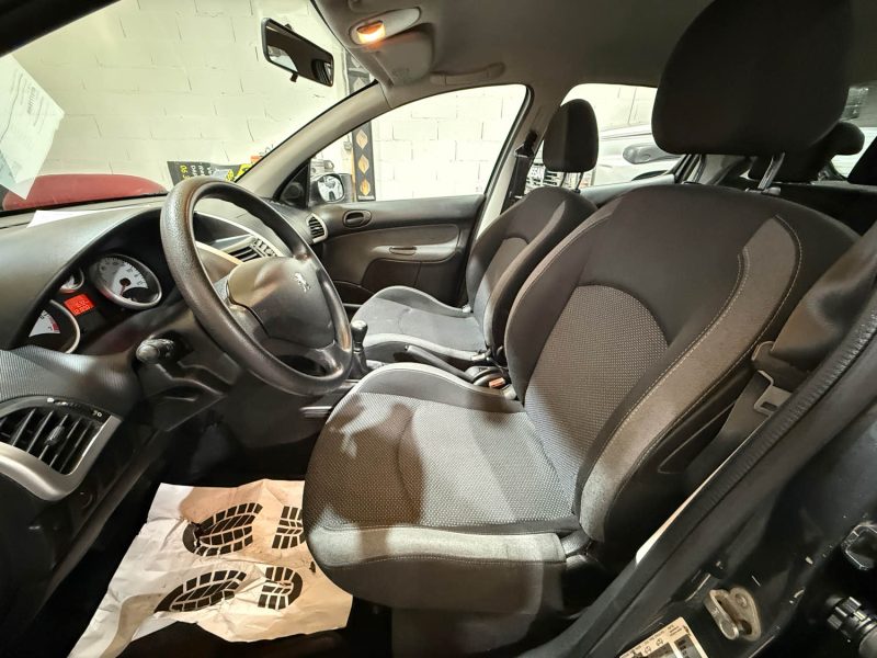 PEUGEOT 206+ 1.4I 75CH ACTIVE 