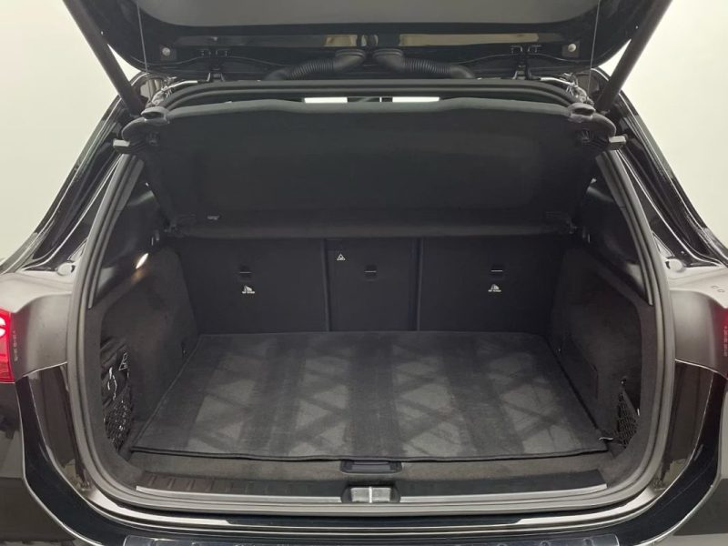 MERCEDES GLA 250 AMG LINE 4MATIC
