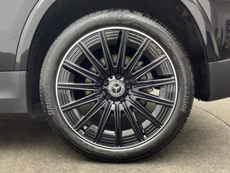 MERCEDES GLA 250 AMG LINE 4MATIC