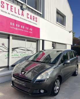 Peugeot 5008 1.6l HDi Active 110ch - Garantie 6 mois