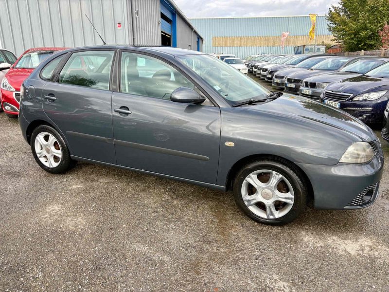 SEAT IBIZA 