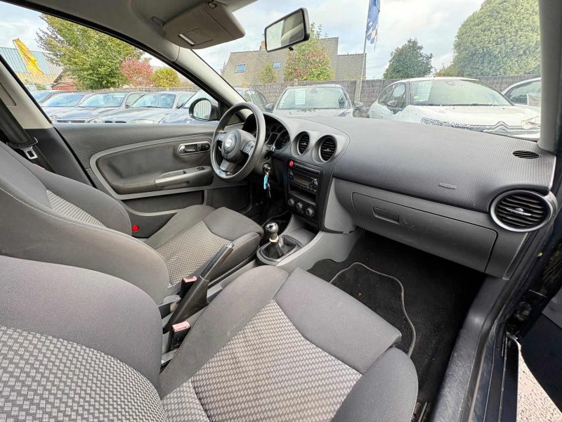 SEAT IBIZA 
