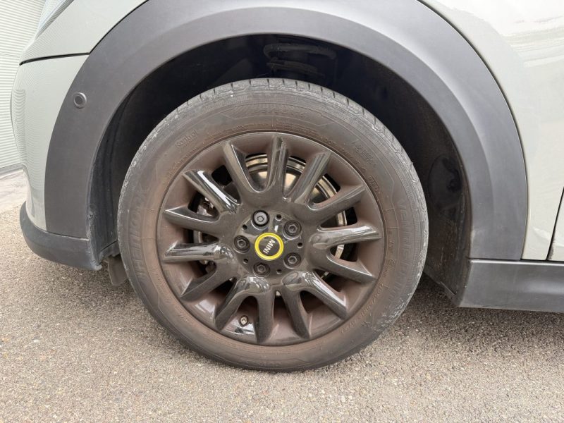 Mini Mini Cooper SE 184ch - PACK BLACK - 2emes mains - ENTRETIEN COMPLET