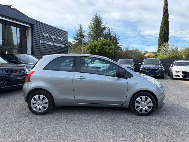 TOYOTA YARIS 1.3 VVT-I 