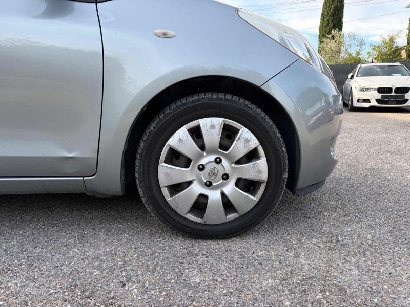 TOYOTA YARIS 1.3 VVT-I 