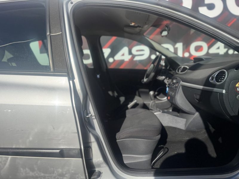 RENAULT CLIO III 1.5 DCI 2006