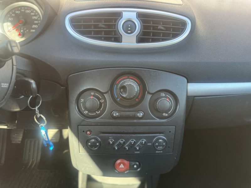RENAULT CLIO III 1.5 DCI 2006