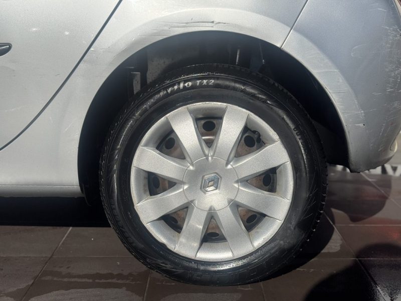 RENAULT CLIO III 1.5 DCI 2006