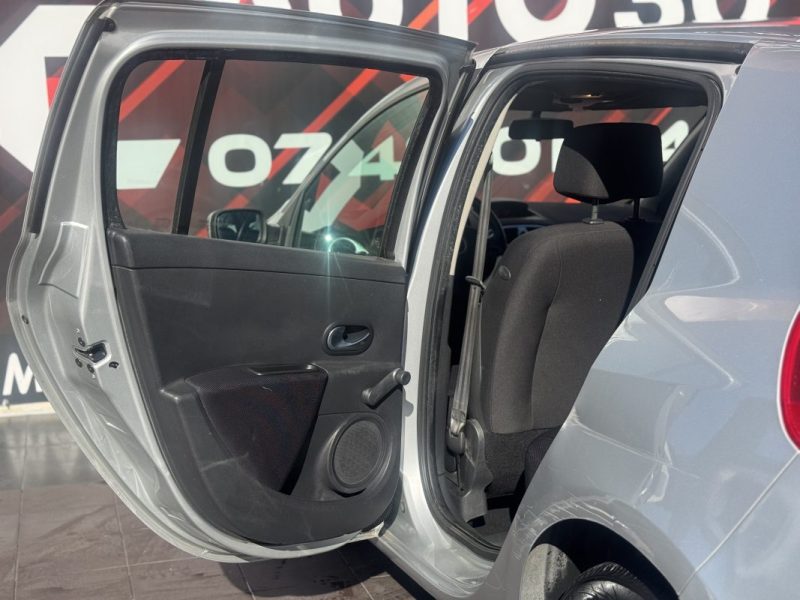 RENAULT CLIO III 1.5 DCI 2006