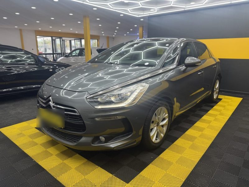 CITROEN DS5 E-HDI 115 SO CHIC ETG6 
