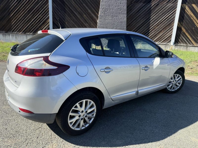 RENAULT MEGANE 3 PHASE 2 1.5 DCI 110 cv 2015