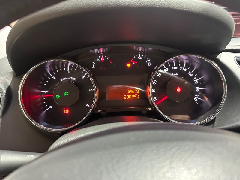 PEUGEOT 3008 MONOSPACE 1.6 HDI 2010