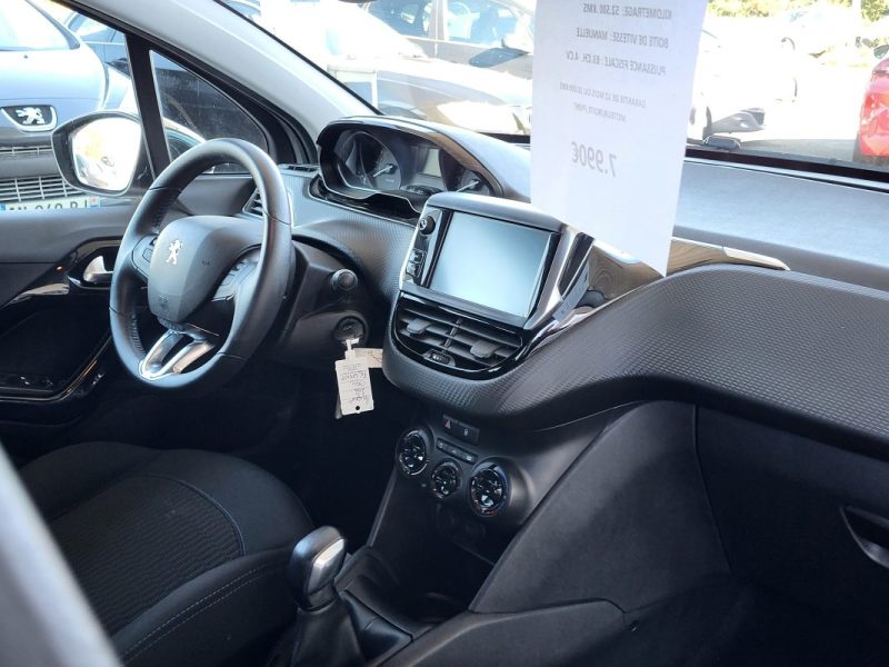 PEUGEOT 208 I 1.2 PURETECH 82 2019