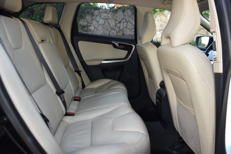 VOLVO XC60 D5 AWD SUMMUM GEARTRONIC  215 