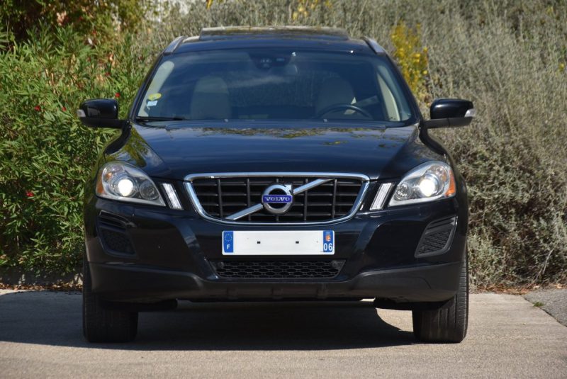 VOLVO XC60 D5 AWD SUMMUM GEARTRONIC  215 
