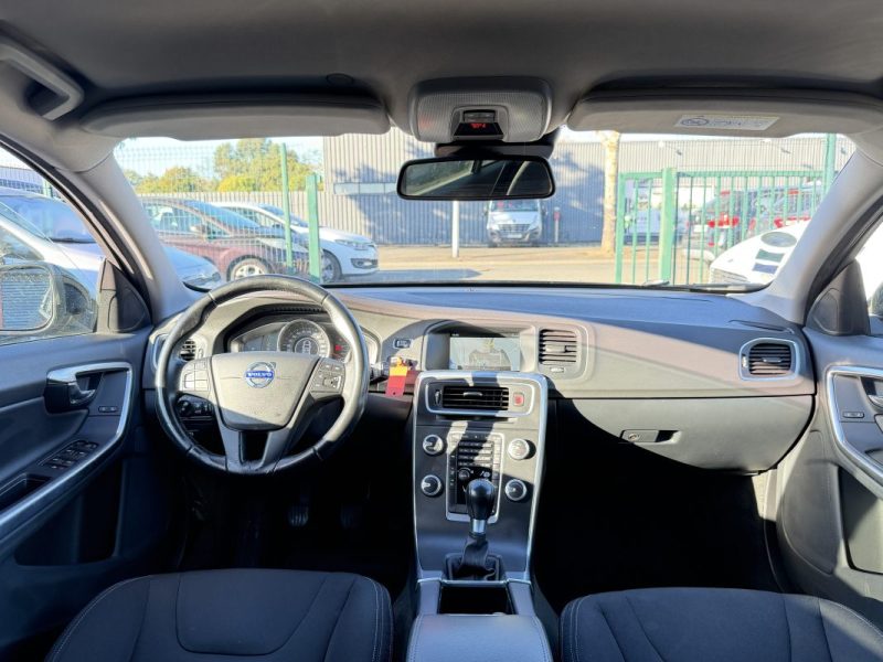 VOLVO V60 D2 1.6 TDI 115 cv - KINETIC 