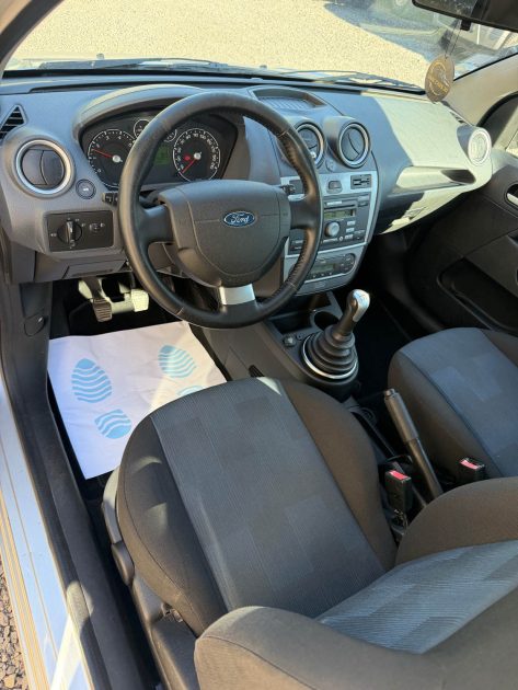 💰 Ford Fiesta 1.4 16V 80 ch – Petit prix 🔥