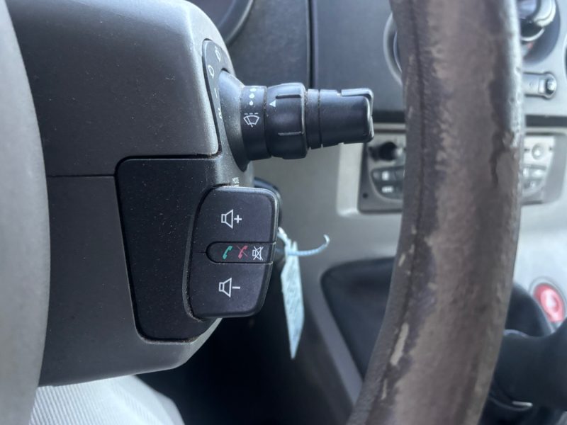 RENAULT KANGOO II 1.5 DCI 70 GENERIQUE 2010