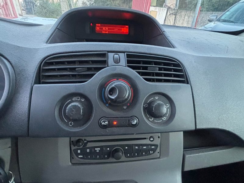 RENAULT KANGOO II 1.5 DCI 70 GENERIQUE 2010