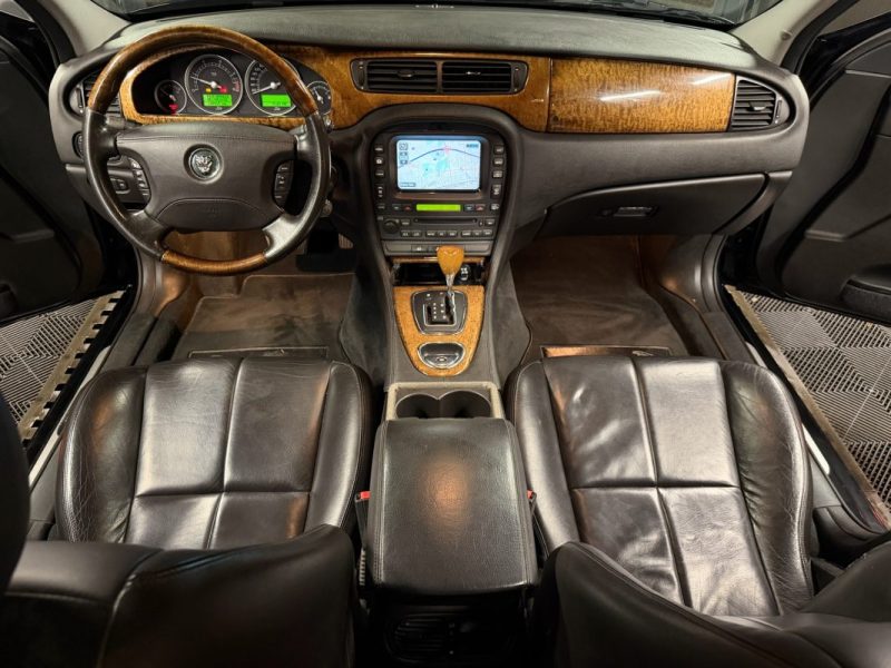 JAGUAR S-Type II PHASE (2) 2.7 D V6 207 Cv BOITE AUTOMATIQUE / TOIT OUVRANT INTERIEUR CUIR ECRAN GPS