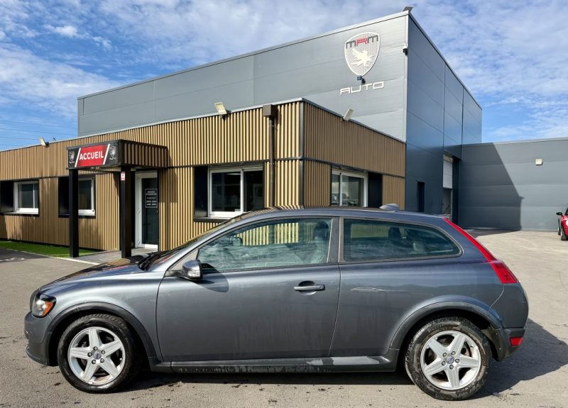 VOLVO C30  2.0 D 136CV KINETIC 
