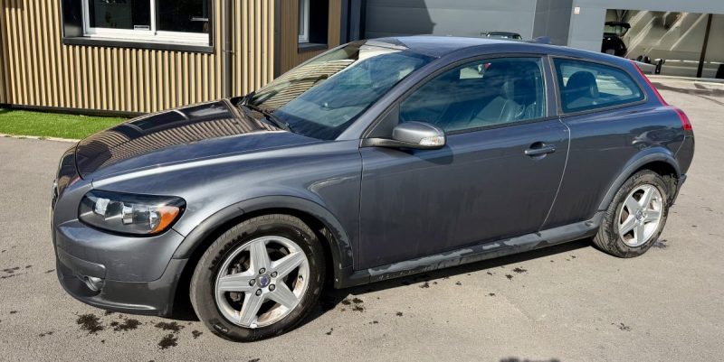VOLVO C30  2.0 D 136CV KINETIC 