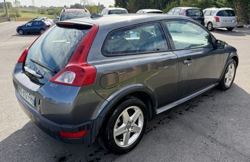 VOLVO C30  2.0 D 136CV KINETIC 