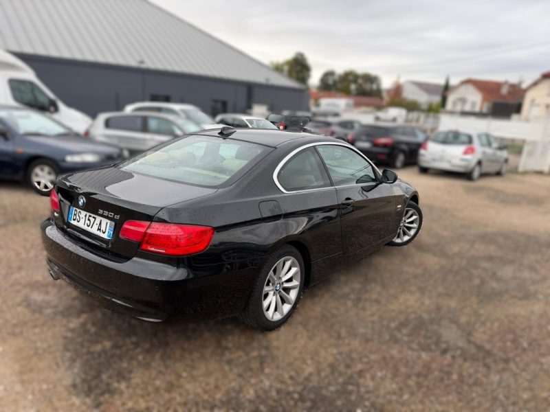 B.M.W. SERIE 3 COUPÉ 3.0 330D XDRIVE 2011