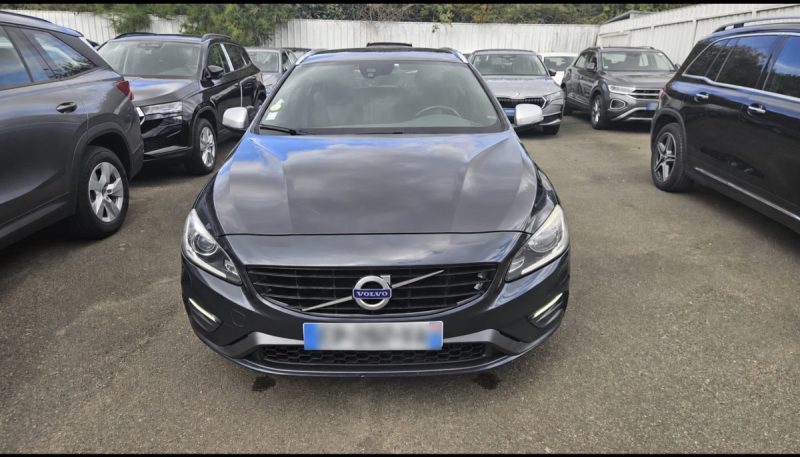 VOLVO V60  D3 150CV S&S GEARTRONIC 6 R-DESIGN 2017
