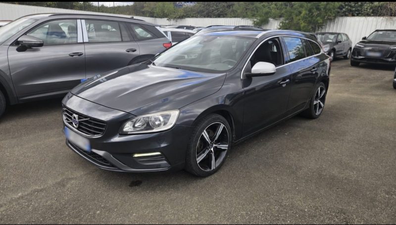 VOLVO V60  D3 150CV S&S GEARTRONIC 6 R-DESIGN 2017