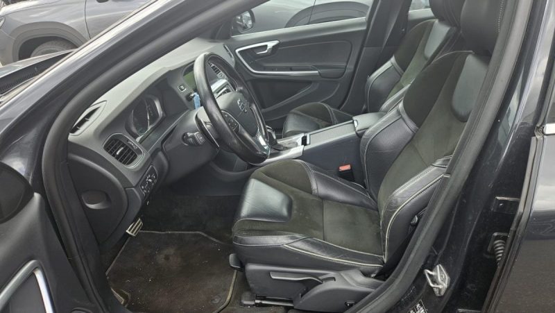VOLVO V60  D3 150CV S&S GEARTRONIC 6 R-DESIGN 2017