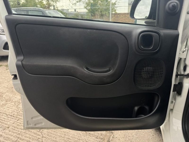 FIAT PANDA 1.2 69 S/S LIGUE 1 CONFORAMA 2019