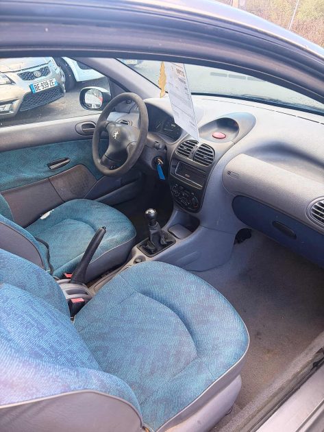 PEUGEOT 206 XR 1.1i 60cv 