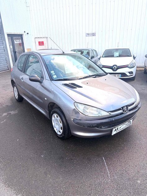 PEUGEOT 206 XR 1.1i 60cv 