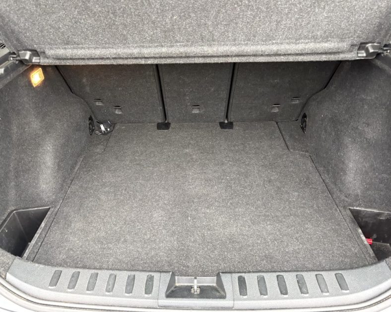BMW X1 sDrive16d 116ch 2014 —ENTRETIEN COMPLET - CT OK - Radars de stationnement