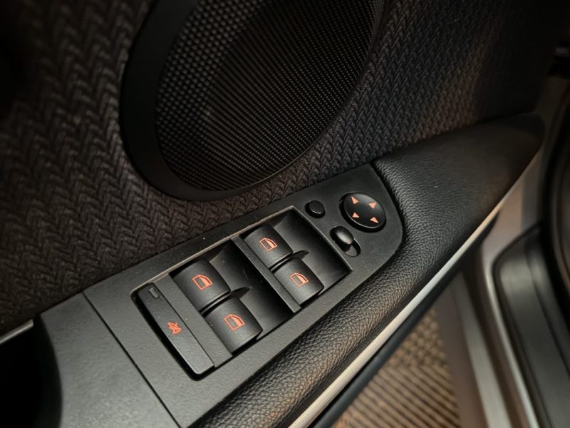BMW SERIE 3 (E90) 318IA 143ch EDITION LUXE