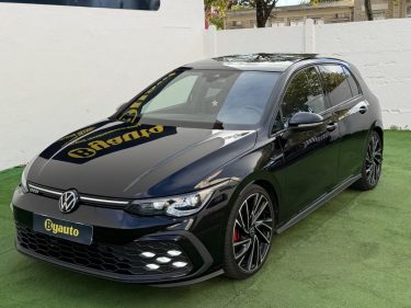 VOLKSWAGEN GOLF VIII 2.0 TDI  200 CV GTD DSG / TOIT OUVRANT  SUIVIE VW GARANTIE 12 MOIS  