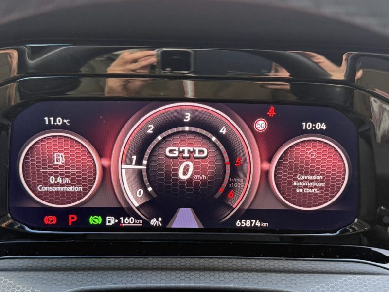 VOLKSWAGEN GOLF VIII 2.0 TDI  200 CV GTD DSG / TOIT OUVRANT  SUIVIE VW GARANTIE 12 MOIS  