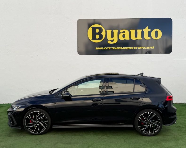 VOLKSWAGEN GOLF VIII 2.0 TDI  200 CV GTD DSG / TOIT OUVRANT  SUIVIE VW GARANTIE 12 MOIS  