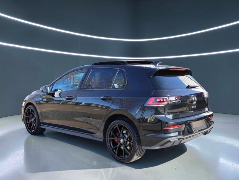 VOLKSWAGEN GOLF VIII GTE FACELIFT  272CH 