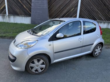 PEUGEOT 107 1.0 L I 70 CV  2005
