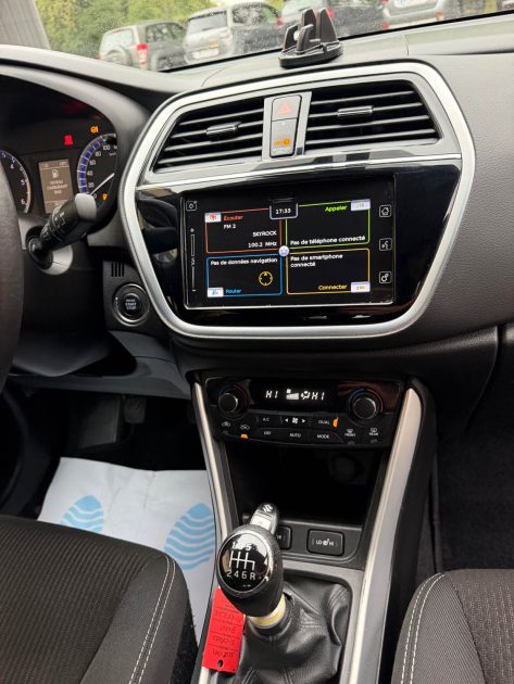 🚙 Suzuki SX4 S-Cross 1.6 DDiS 120 Privilège – SUV bien équipé ✅