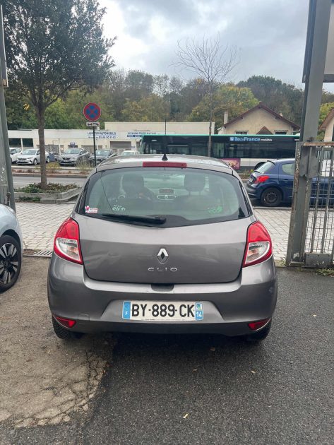 RENAULT CLIO III 1.5 DCI 2011