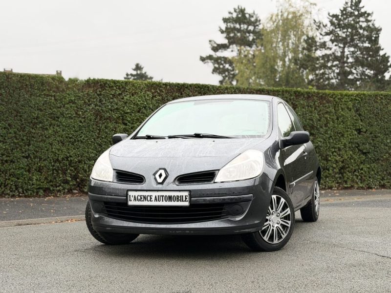 Magnfique Clio 3 Faible Kilométrage 1.2 75ch