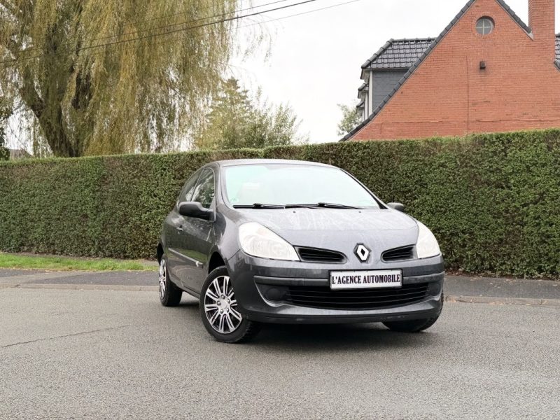 Magnfique Clio 3 Faible Kilométrage 1.2 75ch