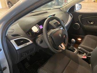 RENAULT MEGANE 1,5L DCI 110 CV 2010 / Paiement 4X ou 10X Possible