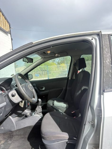 Renault Clio III 1.4 16V KIT DISTRIBUTION NEUF SORTIE DE REVISION 