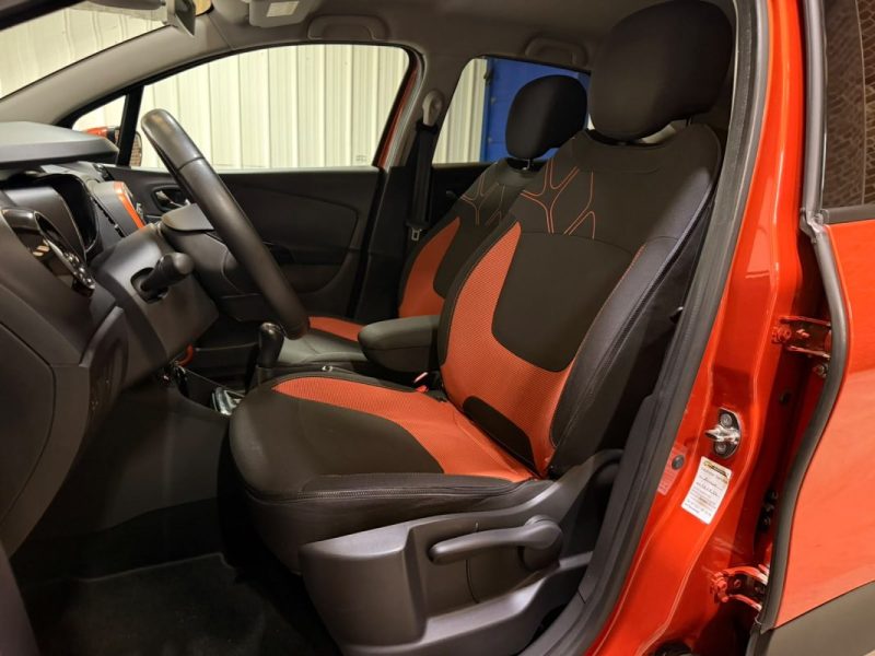 Renault Captur 1.5 DCI 90CH HELLY HANSEN | Série spéciale