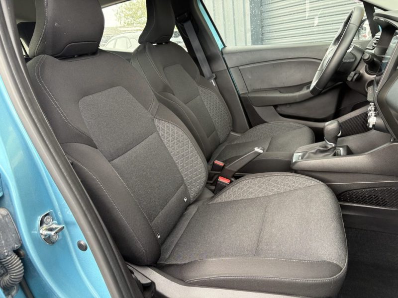 RENAULT CLIO V 1.6 E TECH 140 2022